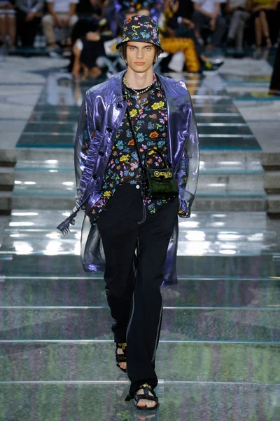 Look 51